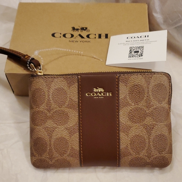 Coach Handbags - Coach Wristlet Brown & Tan Signature W/ Box NWNT